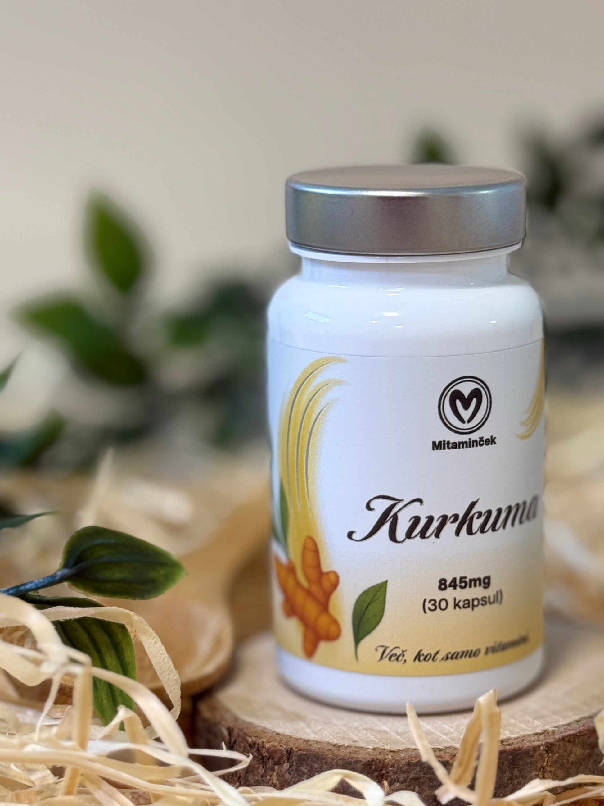 Kurkuma kapsule - kurkuma v prahu s črnim poprom
