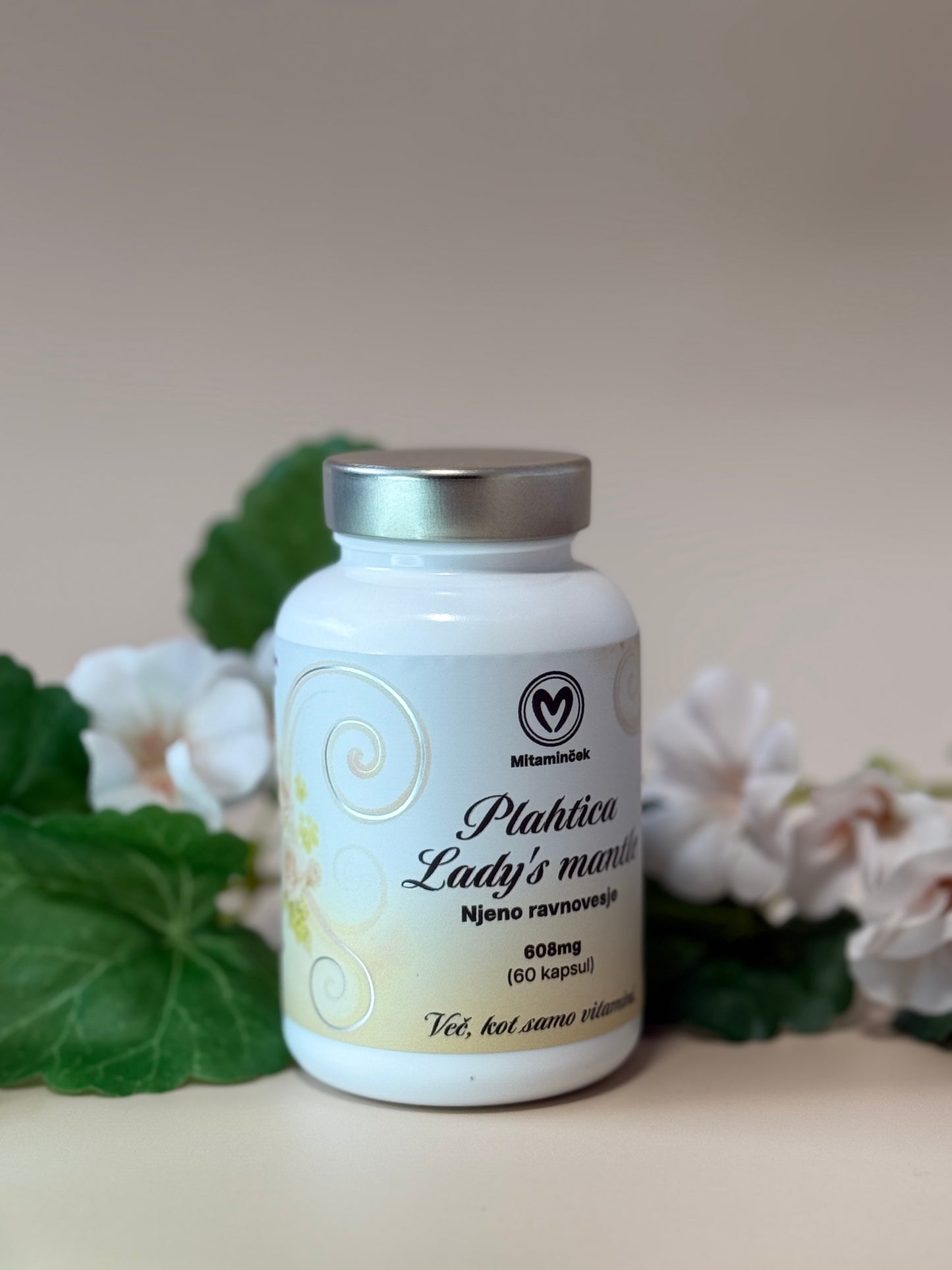 Plahtica Njeno ravnovesje embalaža - naravno prehransko dopolnilo za ženske